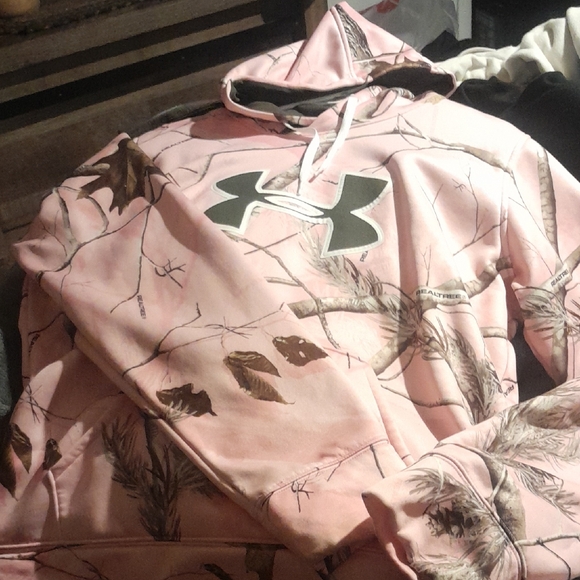 Under Armour Other - Under Armour Pink Camo Hoodie